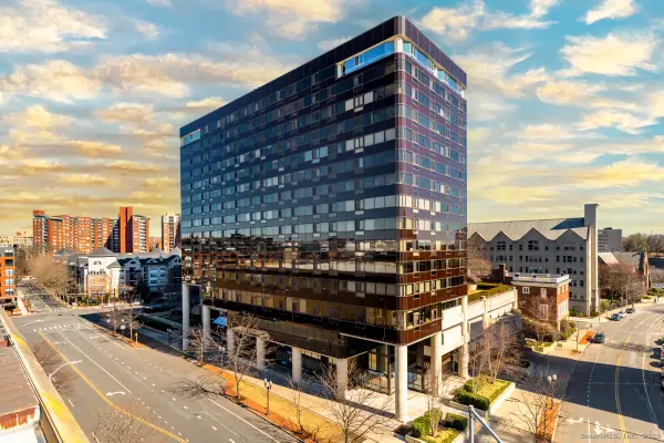 127 Greyrock Place #607, Stamford, CT 06901