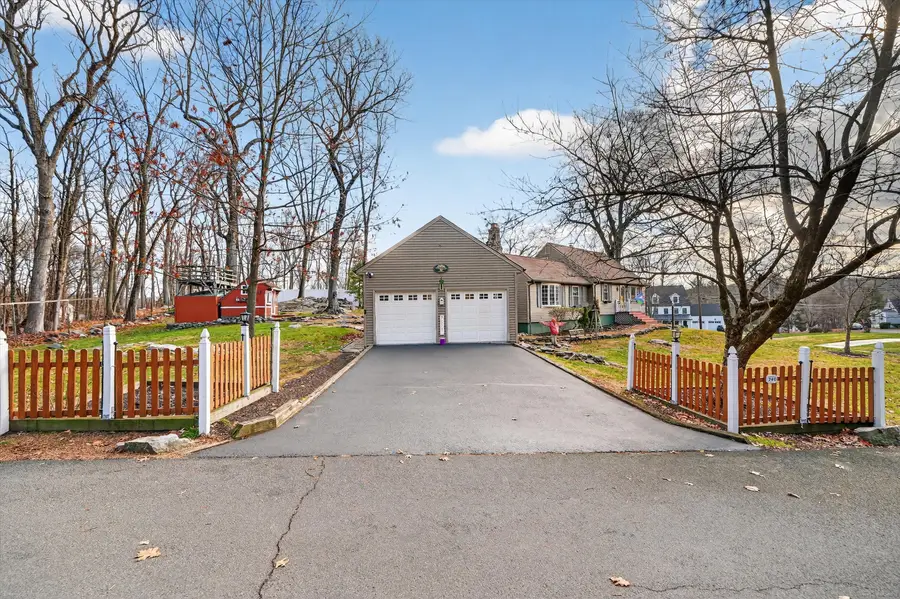 246 Romanock Road, Fairfield, CT 06825 - Image #3