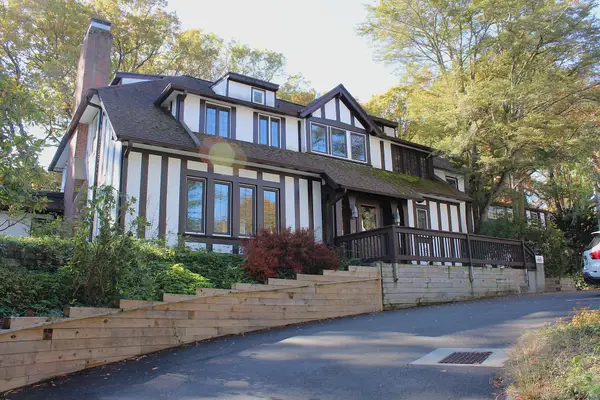 360 Fountain Street #APT 5, New Haven, CT 06515