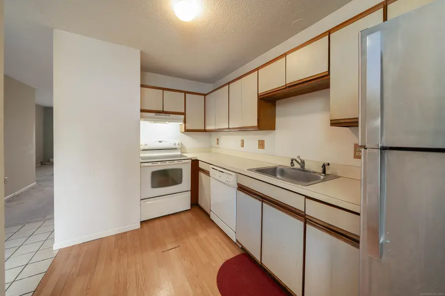 53 Brushy Plain Road #APT 3D, Branford, CT 06405 - Image #3
