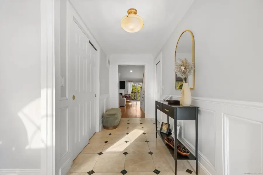 76 Hilary Circle #76, Fairfield, CT 06825 - Image #2