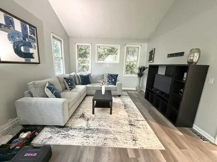 20 Mulberry Court, Newington, CT 06111 - Image #3