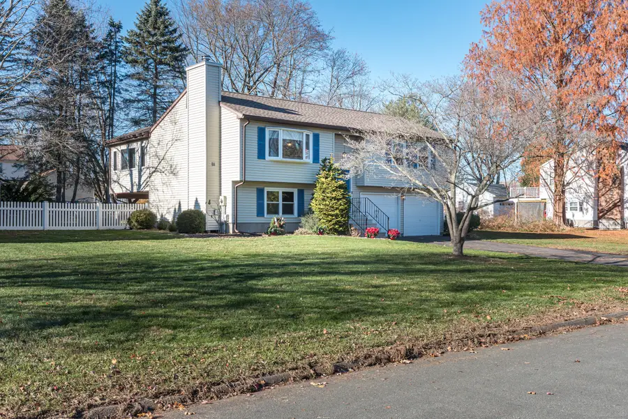 5 Palmer Circle, Cromwell, CT 06416 - Image #2