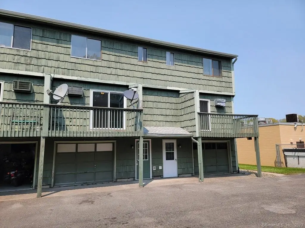 1400 Meriden Road #APT 5-2, Waterbury, CT 06705 - Image #1