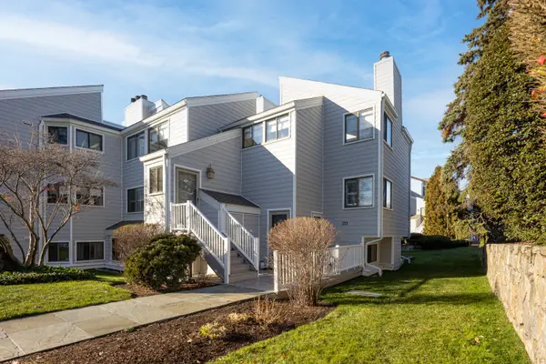 133 Rowayton Woods Drive #133, Norwalk, CT 06854