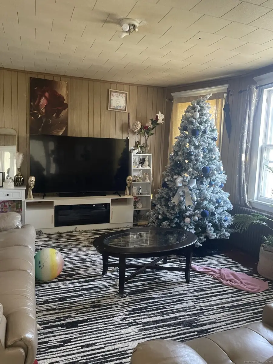 271 Swanson Avenue, Stratford, CT 06614 - Image #2