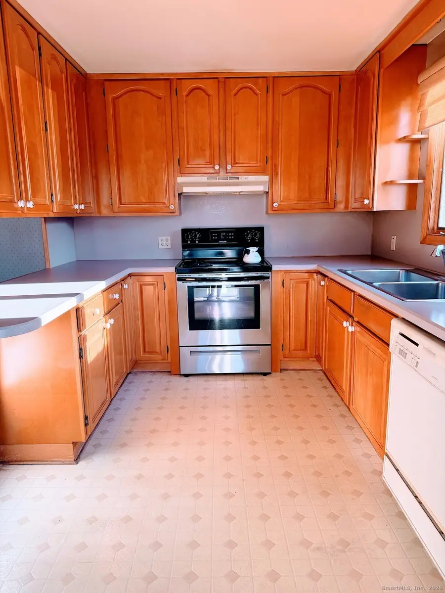 140 Laurelwood Road, Groton, CT 06340 - Image #2