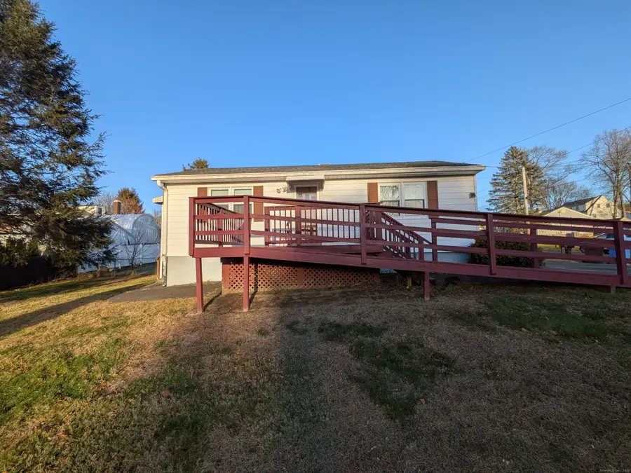 11 Manton Street, Shelton, CT 06484 - Image #2