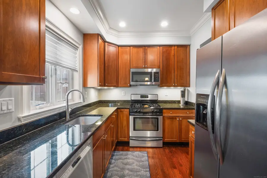 160 Glenbrook Road #6B, Stamford, CT 06902 - Image #3