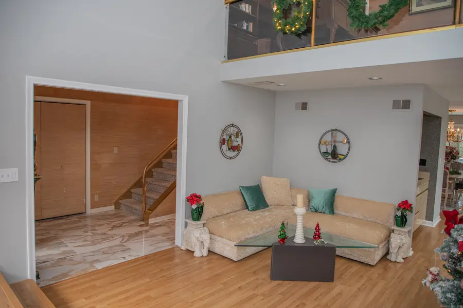 10 Ironwood Lane, West Hartford, CT 06117 - Image #3