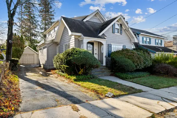 194 Thames Street, New London, CT 06320