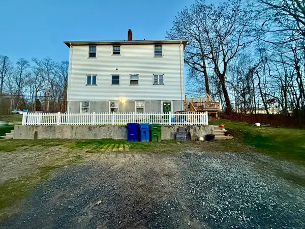 141 East High Street, East Hampton, CT 06424