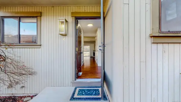 4 Fox Run #4, Woodbury, CT 06798