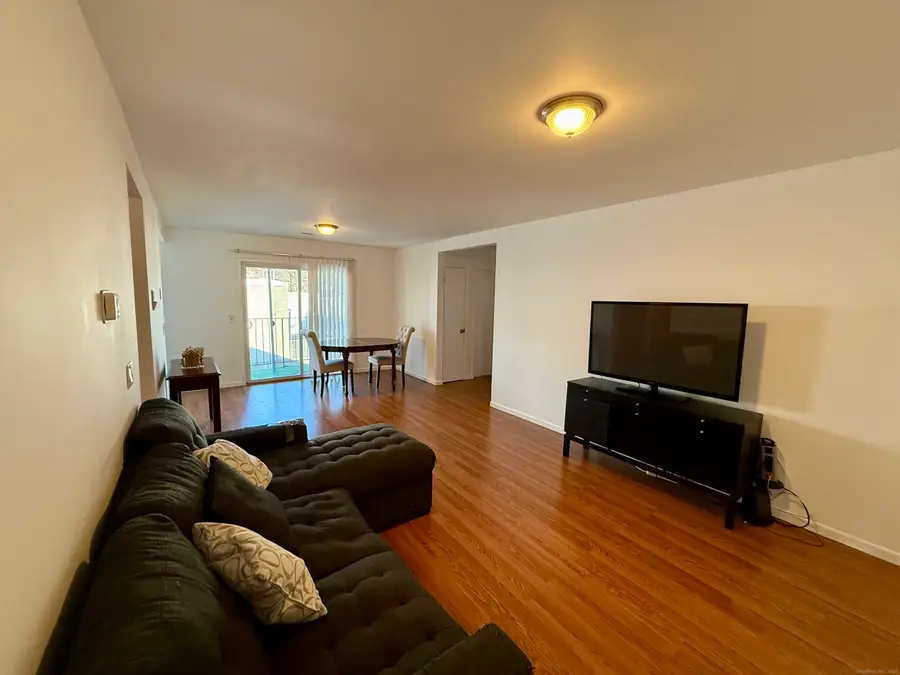 16 Houston Terrace #APT 7, Stamford, CT 06902 - Image #2