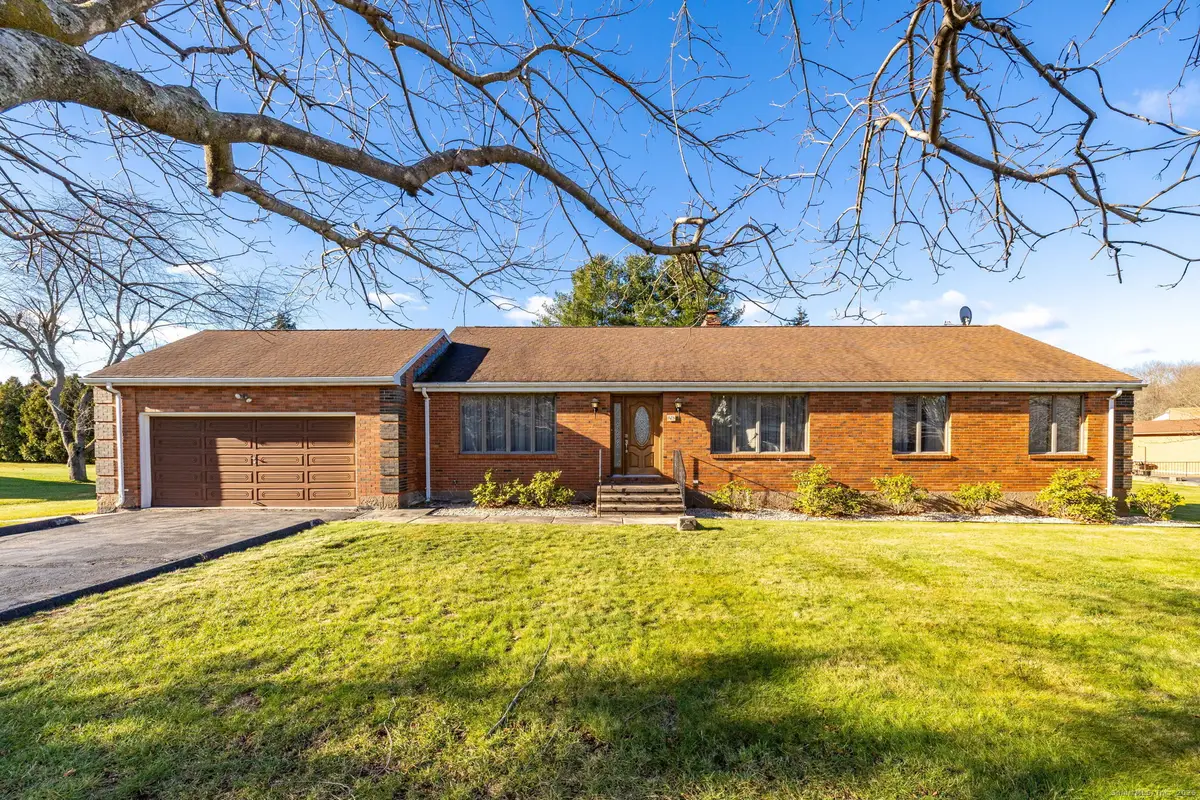 21 Crest Drive, Cromwell, CT 06416 - Image #1