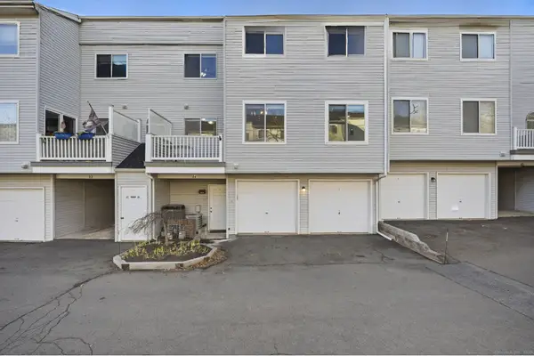 84 Staffordshire Commons Drive #84, Wallingford, CT 06492