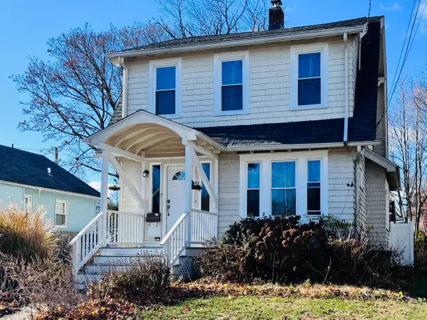 71 Oakland Street, Stratford, CT 06615