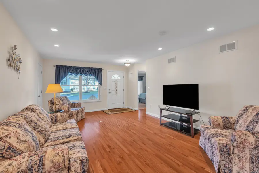 9 Mockingbird Lane #9, East Windsor, CT 06088 - Image #3