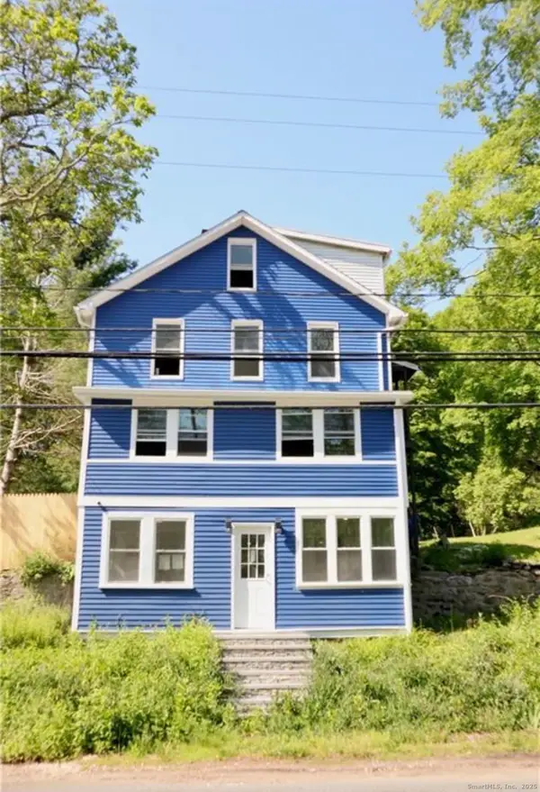 670 Roosevelt Drive, Oxford, CT 06478