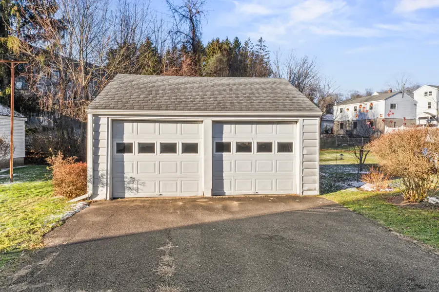 11 Roger Avenue, Danbury, CT 06810 - Image #2