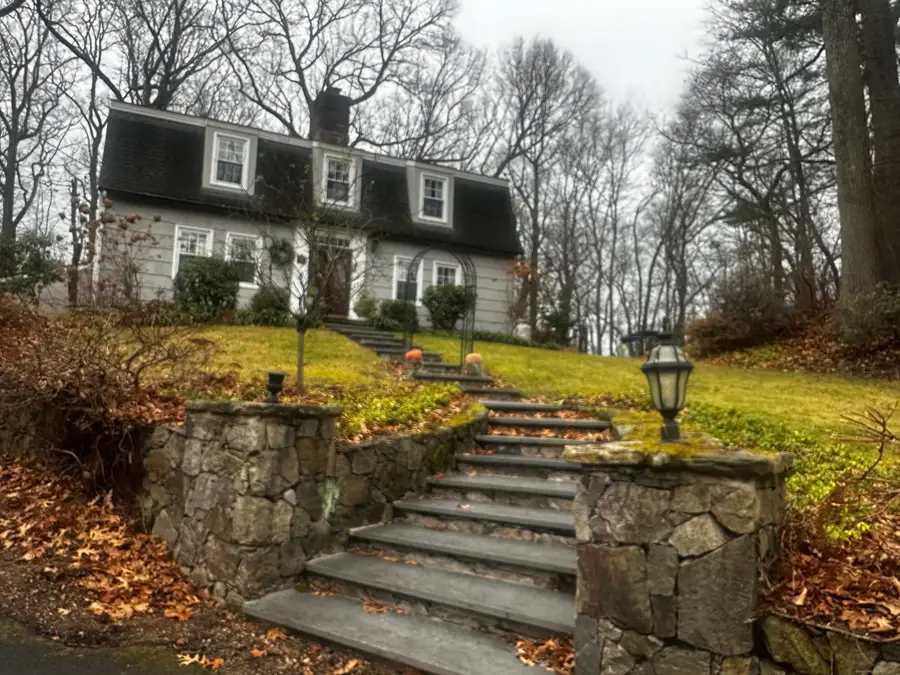 9 Hollow Spring Road, Norwalk, CT 06854 - Image #2
