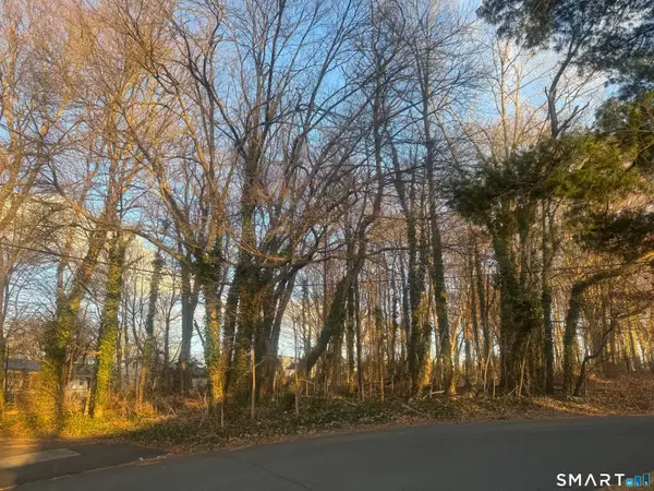 305 Grandview Avenue, Hamden, CT 06514