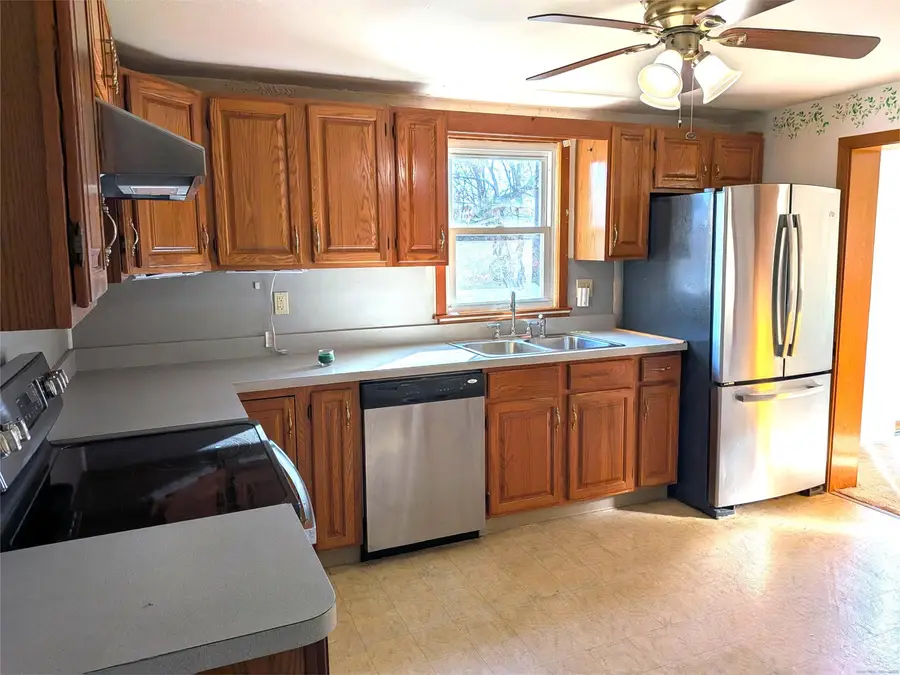 880 Tolland Turnpike, Manchester, CT 06042 - Image #2