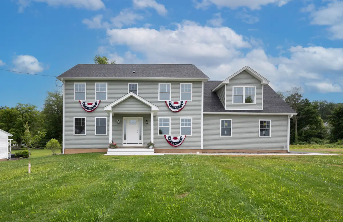 886 East Street, Middletown, CT 06457 - Image #1