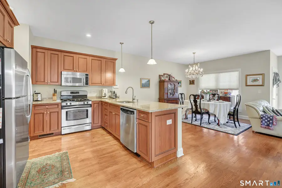 18 Ashwood Circle #18, Shelton, CT 06484 - Image #2