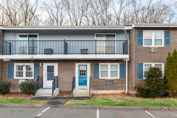 14 Woodridge Drive #14, Cheshire, CT 06410