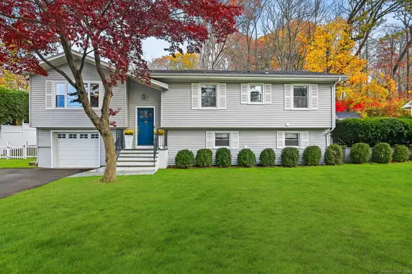 83 Woodridge Drive South, Stamford, CT 06902