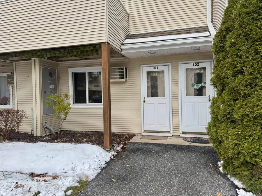 136 Pembroke Road #101, Danbury, CT 06811 - Image #2