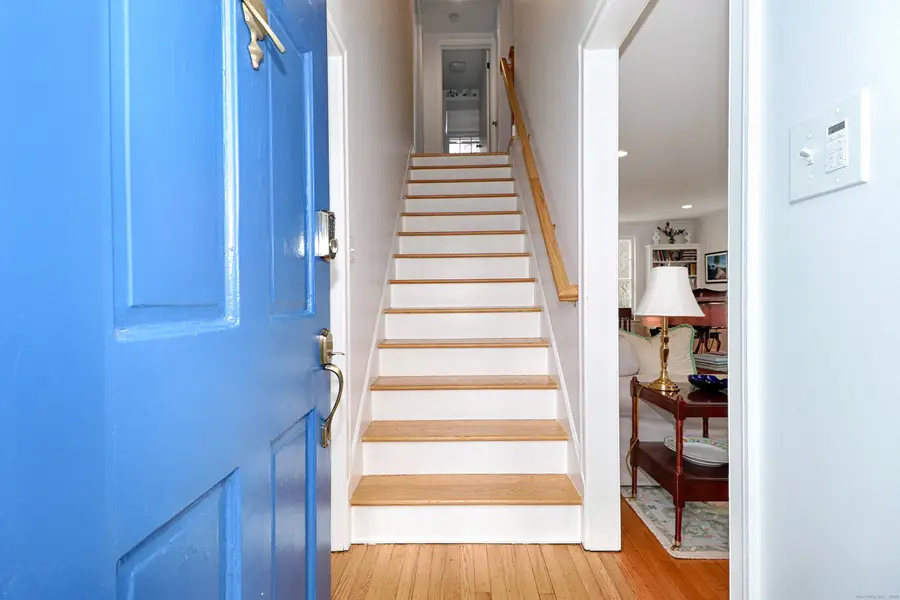 30 Falmouth Road, Fairfield, CT 06825 - Image #3