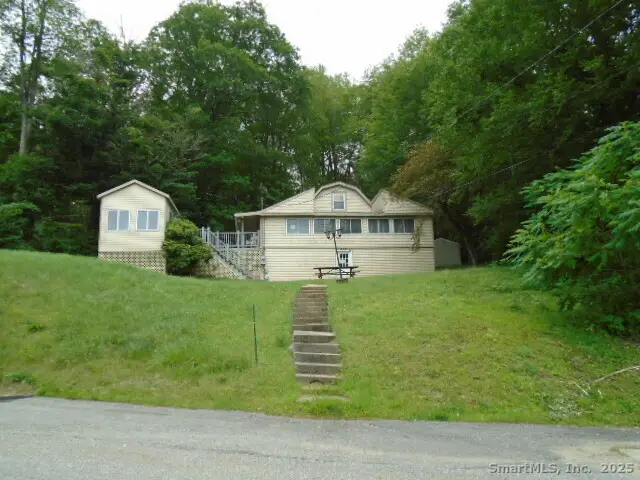 817 East Wakefield Boulevard, Winchester, CT 06098 - Image #1