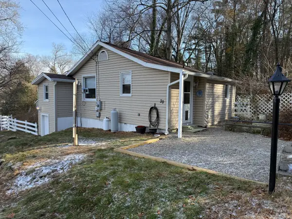 30 Capitol Drive, Newtown, CT 06482