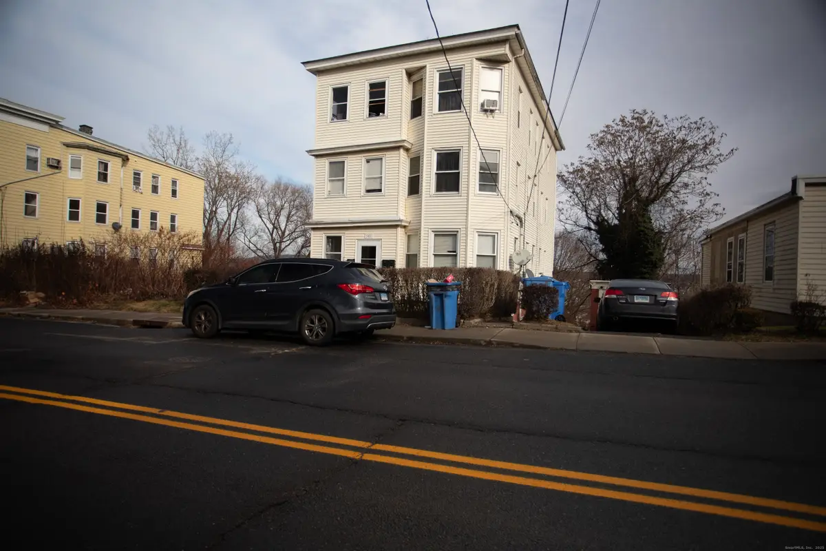 381 Congress Avenue, Waterbury, CT 06708 - Image #1