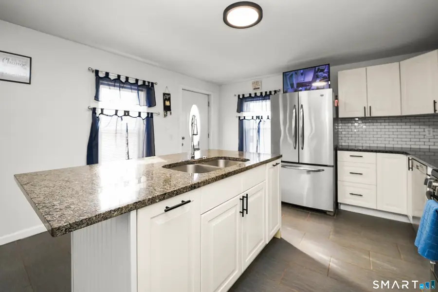 17 Windsor Street, Enfield, CT 06082 - Image #3