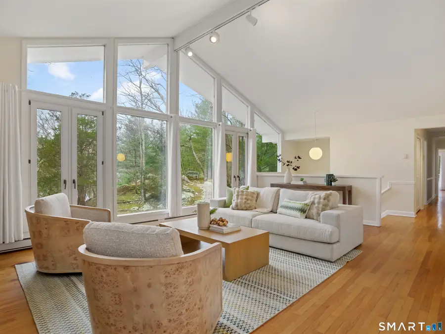 25 Riverbank Drive, Stamford, CT 06903 - Image #3