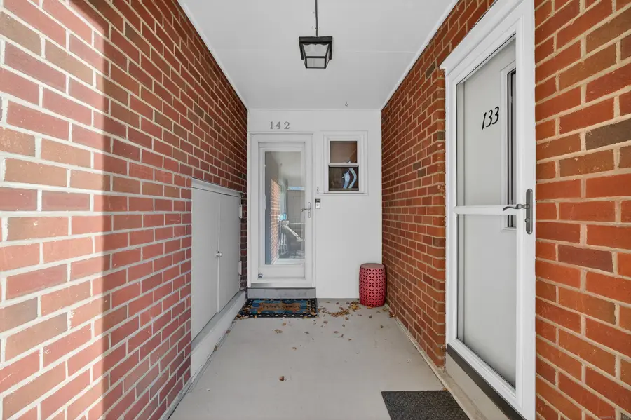 142 West Walk #142, West Haven, CT 06516 - Image #3