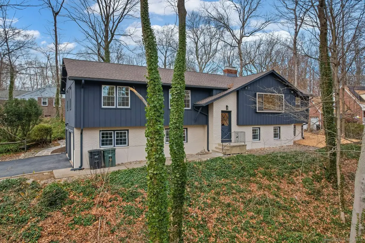 7 Brett Cliff Road, Milford, CT 06461 - Image #1