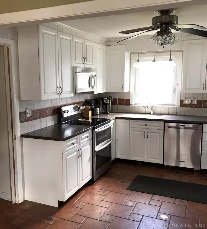 186 Chestnut Hill Avenue, Waterbury, CT 06704 - Image #3