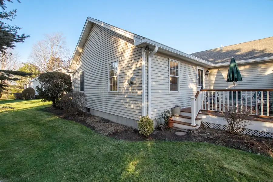 5 Cider Mill Lane, Trumbull, CT 06611 - Image #2