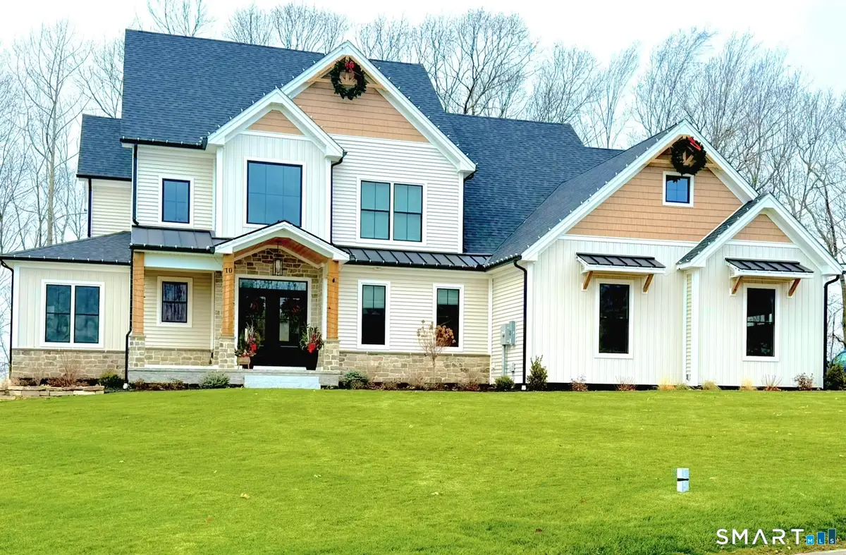 4 Pumpkin Grove, East Lyme, CT 06333 - Image #1