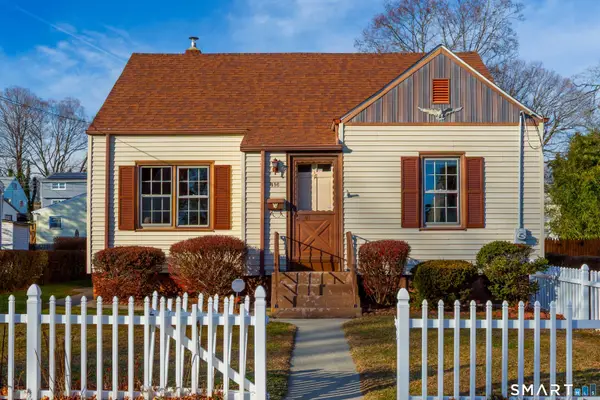 496 Burnsford Avenue, Bridgeport, CT 06606