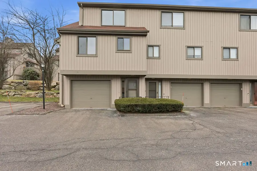 73 Dorchester Court #73, Beacon Falls, CT 06403 - Image #2