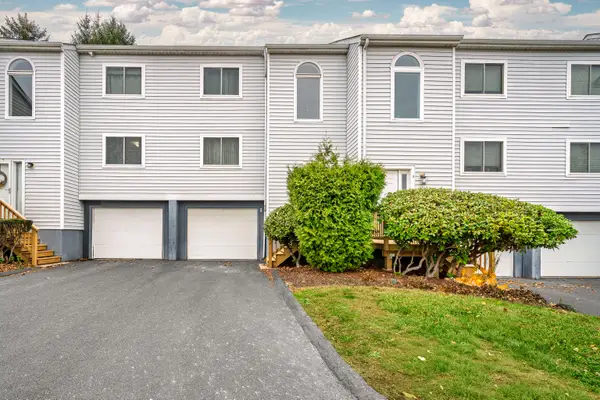 7 Midway Drive #7, Cromwell, CT 06416