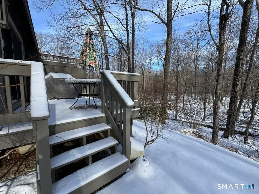 12 Edgehill Court #12, Woodbury, CT 06798 - Image #2