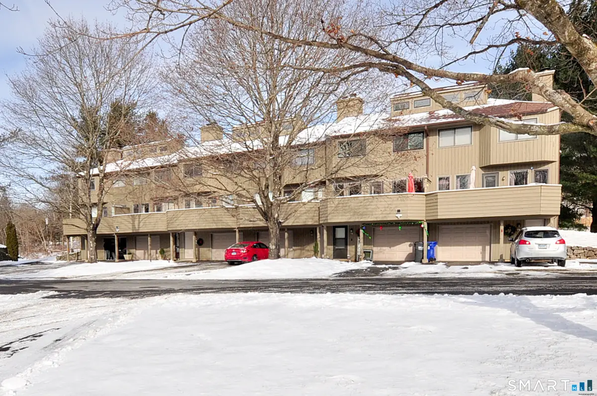 76 Farview Commons, Southbury, CT 06488 - Image #1