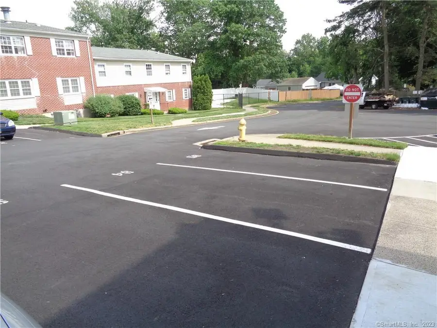 50 Greenhouse Road #42B, Bridgeport, CT 06606 - Image #3