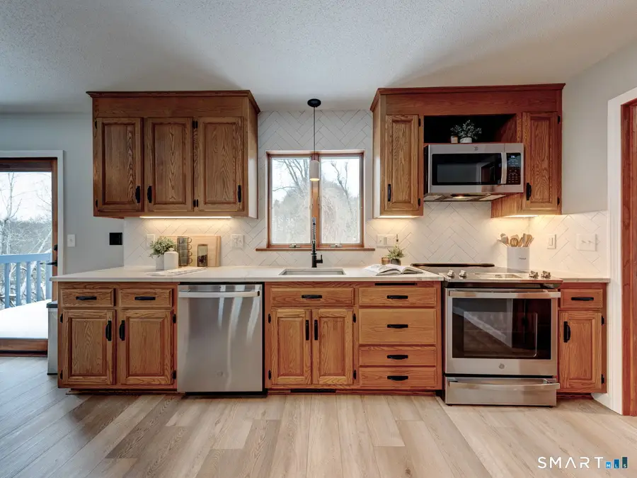 18 Wesley Road, Broad Brook, CT 06016 - Image #3